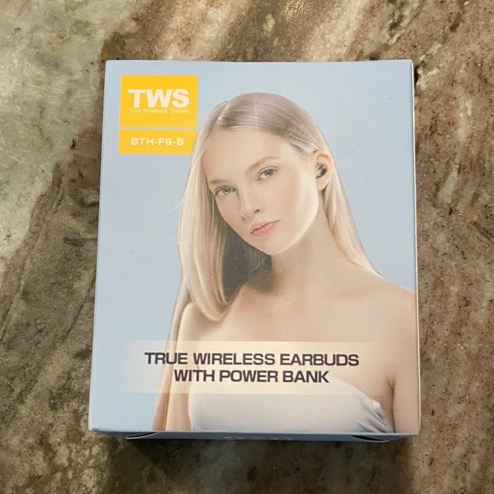 BTH-F9-5 Wireless Earbuds with Power Bank - Black